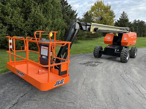 2014 JLG 660SJ