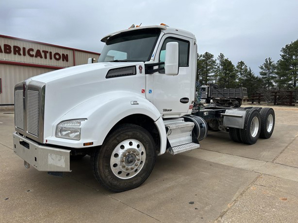 2020 Kenworth T880