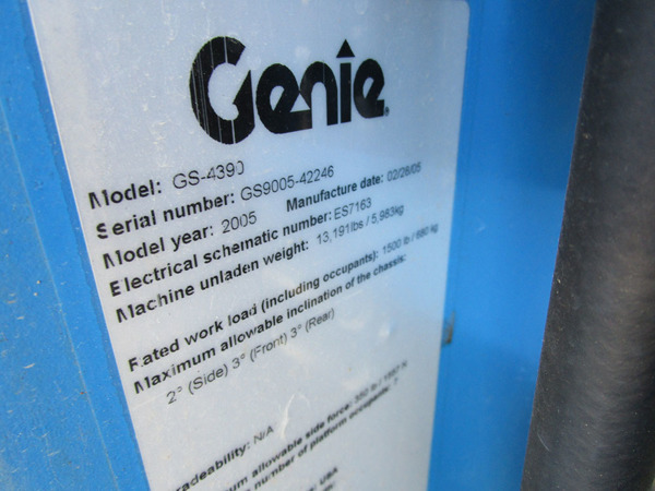 2005 Genie GS-4390 RT