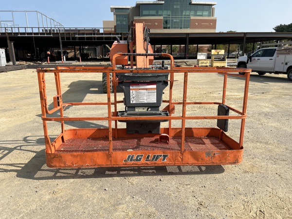 2012 JLG 660SJ